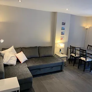 Lovely Ground Floor In Great Location At The Shore, Apartment