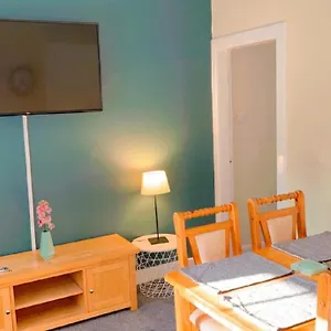 Leven Apartment