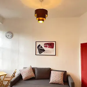 Flat West Toll Cross Apartment